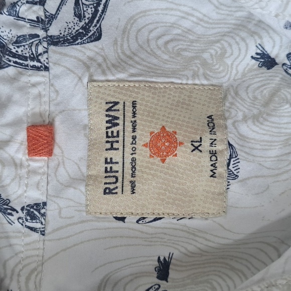 Ruff Hewn Men's White Navy Short Sleeve Fish Print Button Up Cotton Blend Shirt - Picture 4 of 10